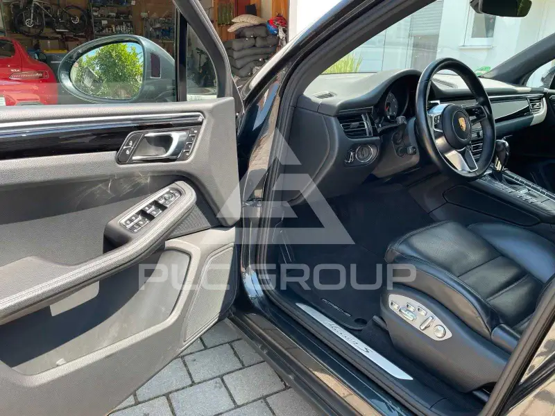 2020 Porsche MACAN