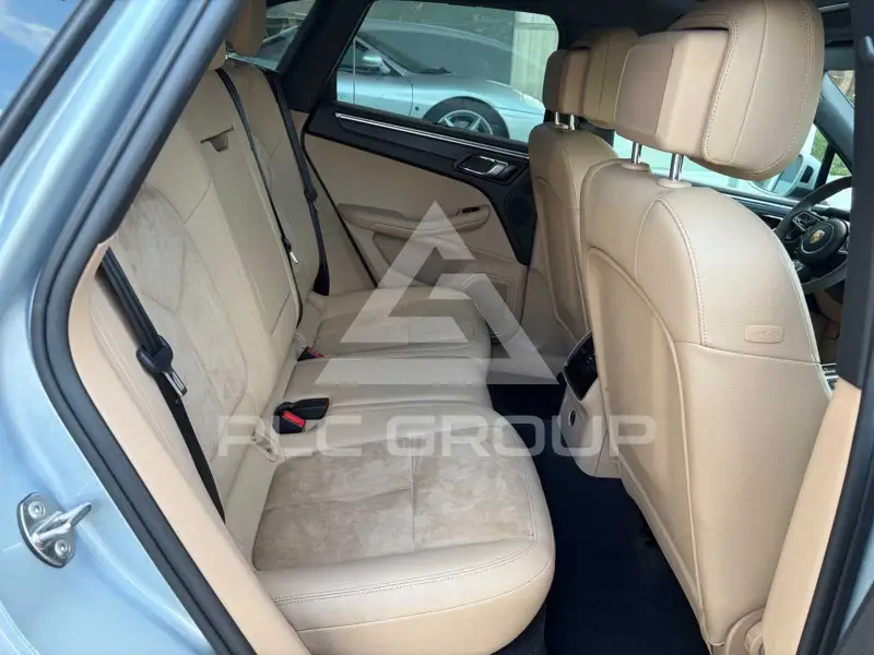 2020 Porsche MACAN