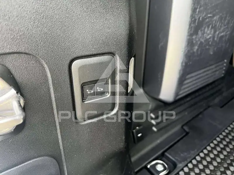 2020 Land Rover DEFENDER