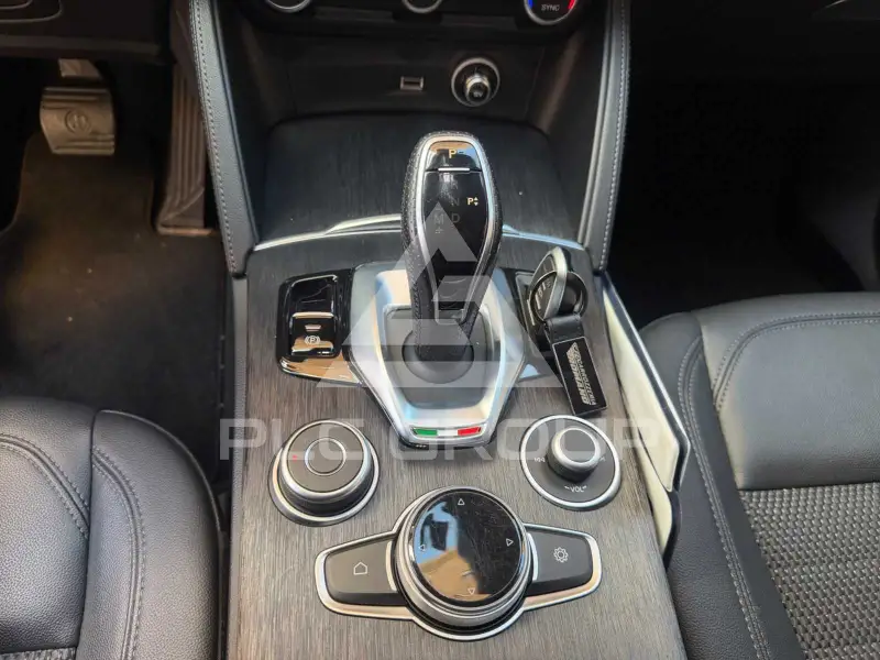 2020 Alfa Romeo Stelvio