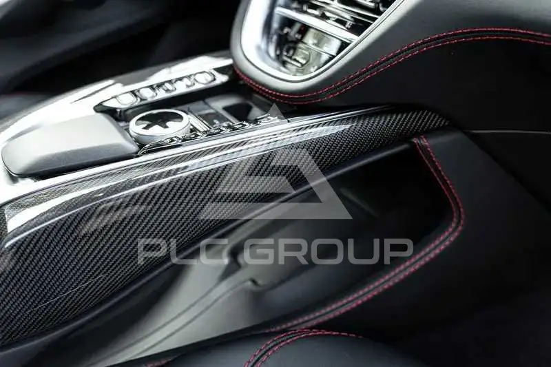 2020 Aston Martin DBX