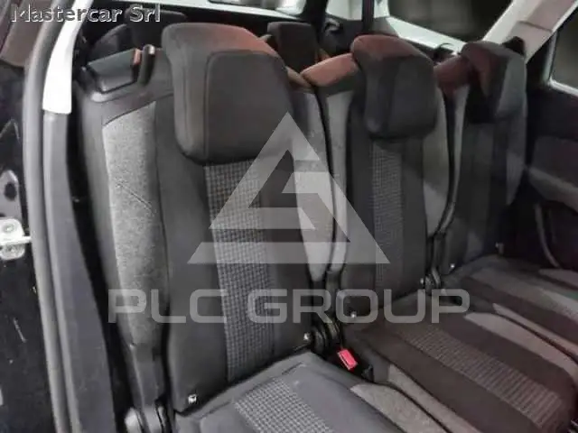 2020 Peugeot 5008