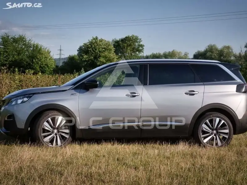 2020 Peugeot 5008