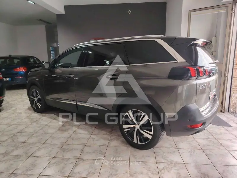 2020 Peugeot 5008