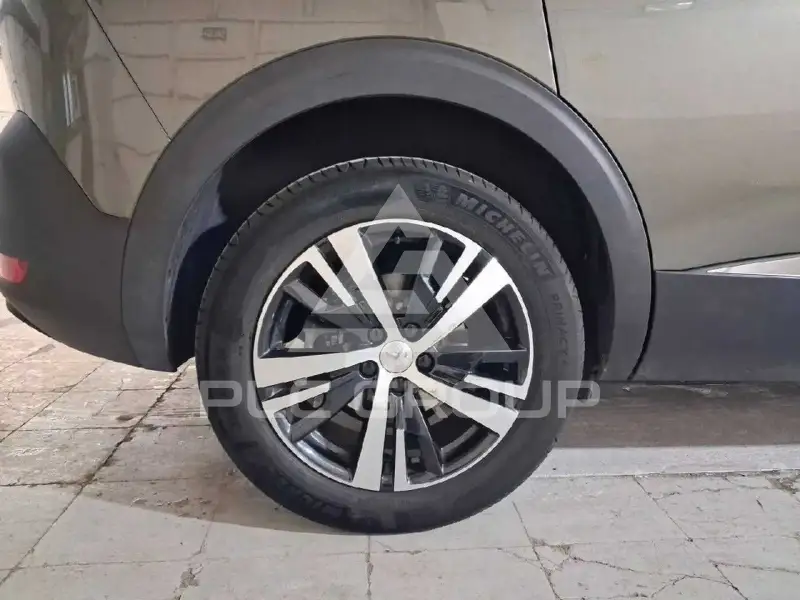 2020 Peugeot 5008