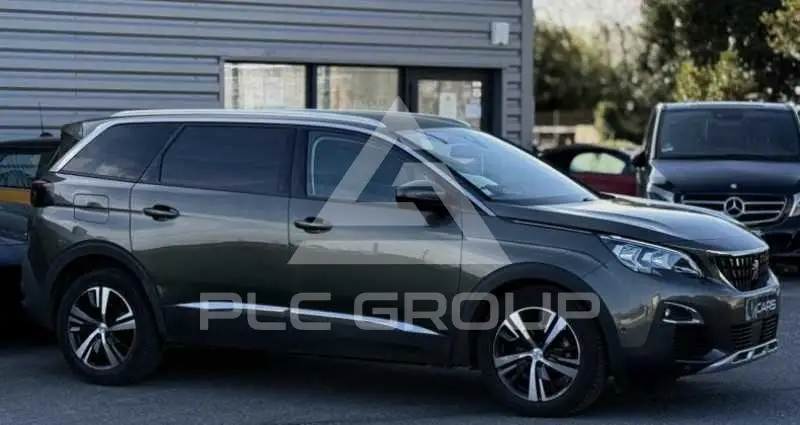 2020 Peugeot 5008