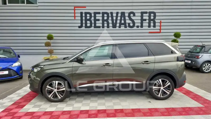 2020 Peugeot 5008