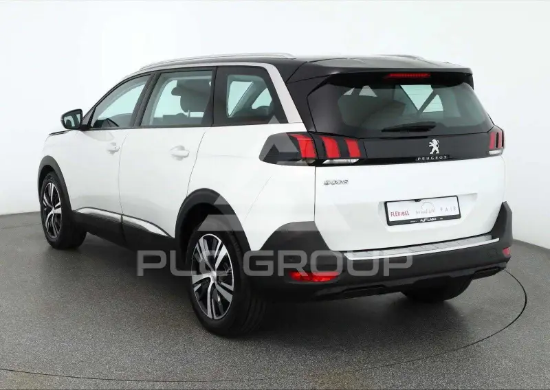 2020 Peugeot 5008