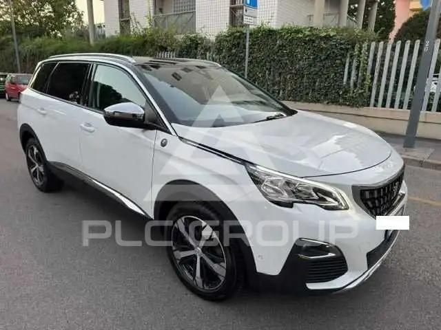 2020 Peugeot 5008