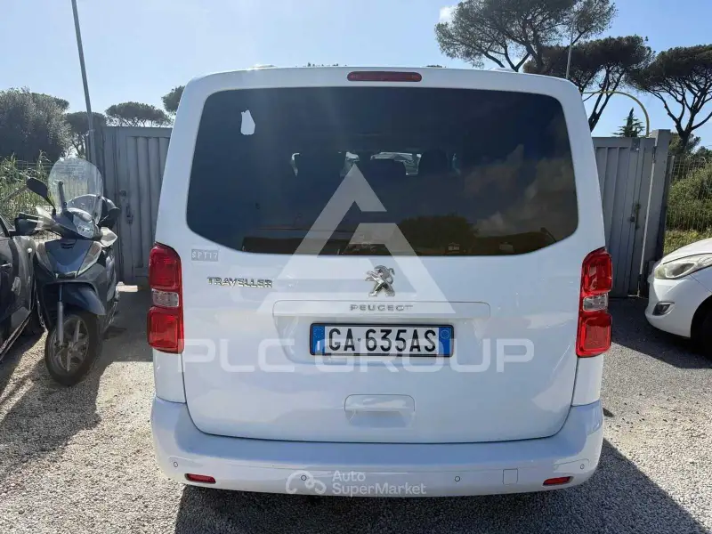 2020 Peugeot Traveller