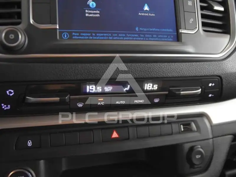 2020 Peugeot Traveller