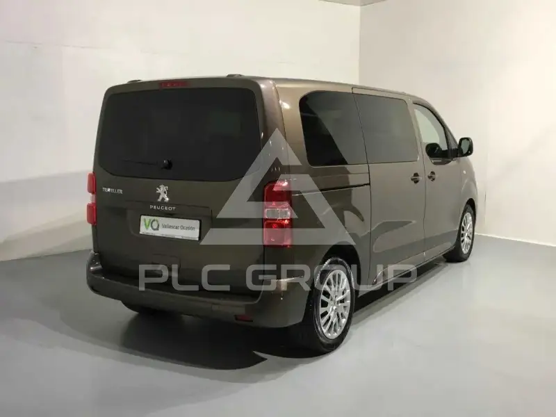 2020 Peugeot Traveller