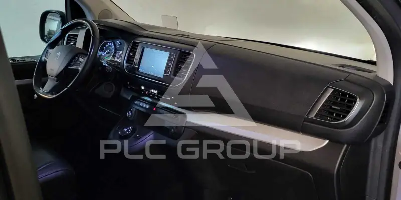 2020 Peugeot Traveller