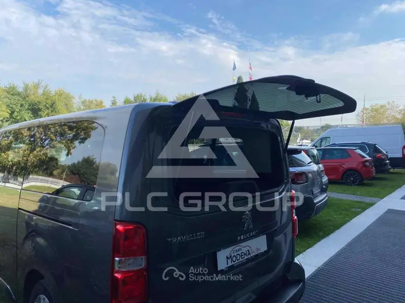 2020 Peugeot Traveller
