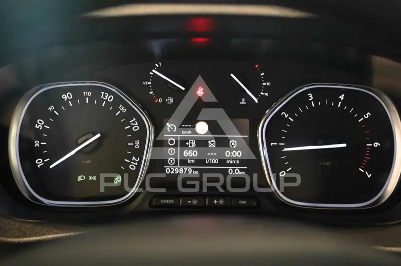 2020 Peugeot Traveller