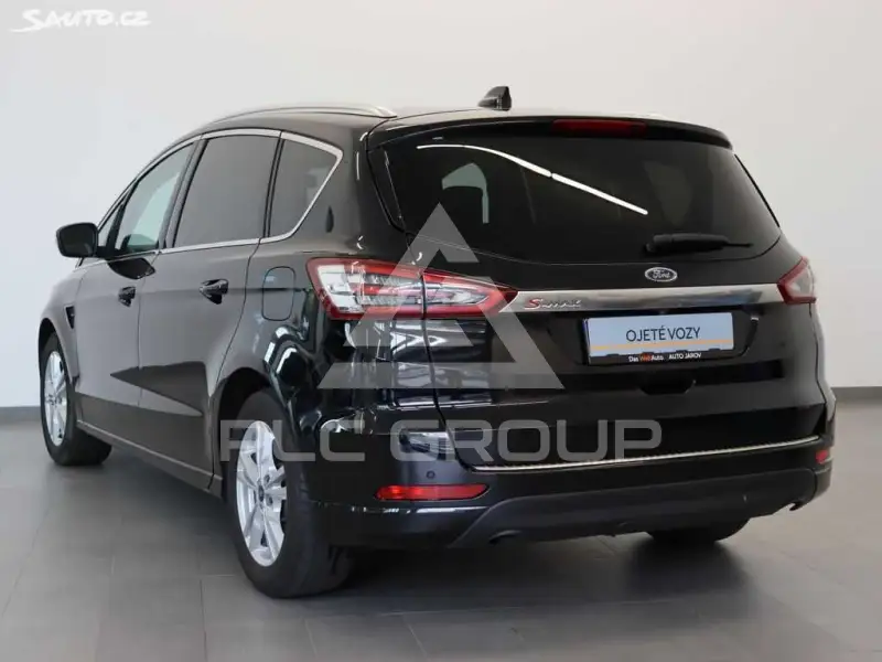 2020 Ford S-Max