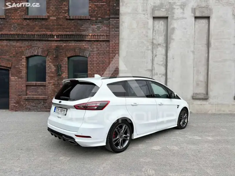 2020 Ford S-Max
