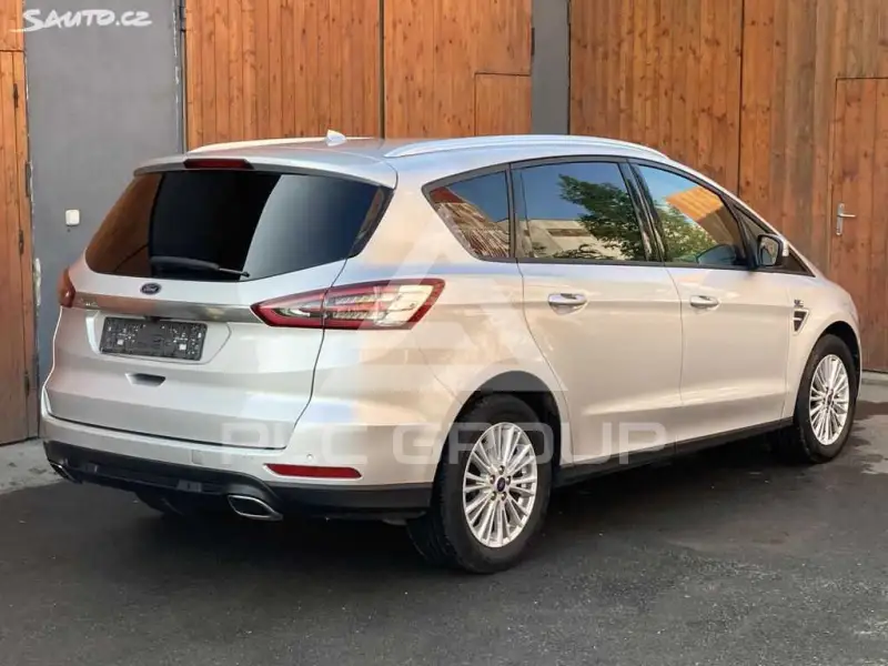 2020 Ford S-Max