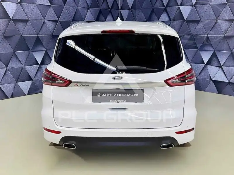 2020 Ford S-Max