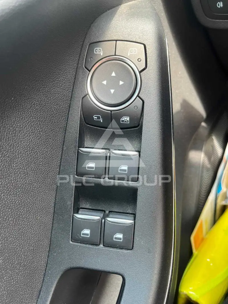 2020 Ford FIESTA