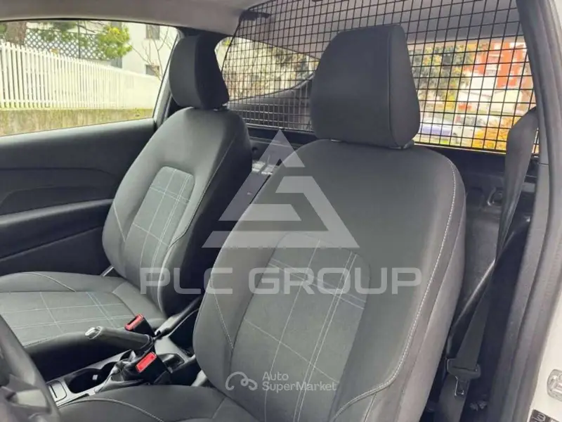 2020 Ford FIESTA