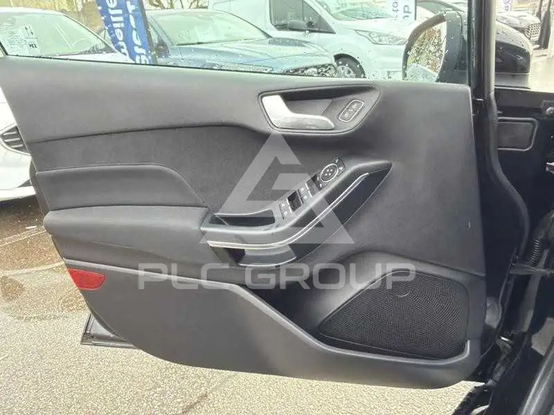 2020 Ford FIESTA