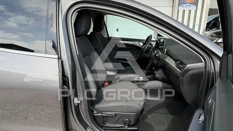 2020 Ford FOCUS