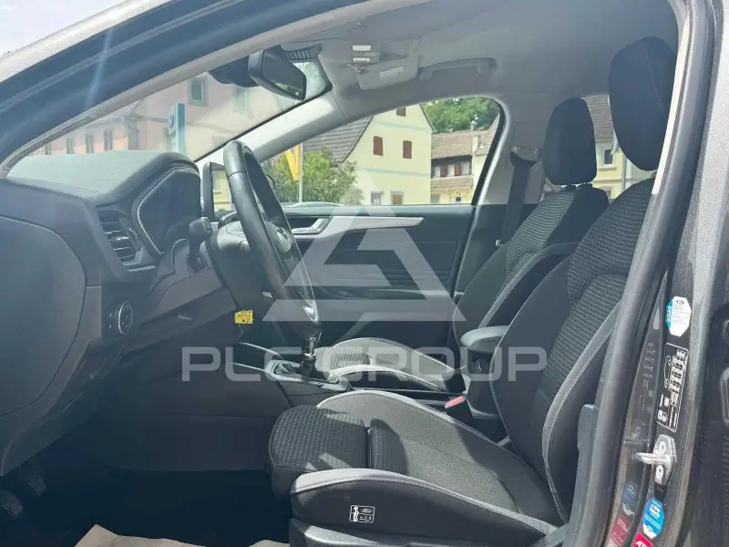 2020 Ford FOCUS