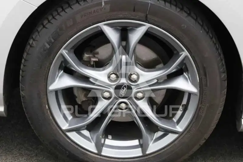 2020 Ford FOCUS
