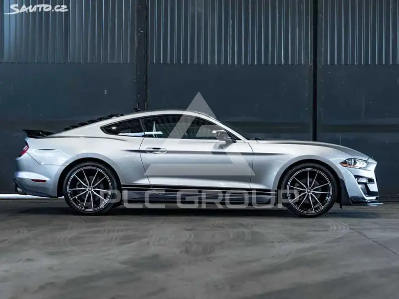 2020 Ford MUSTANG