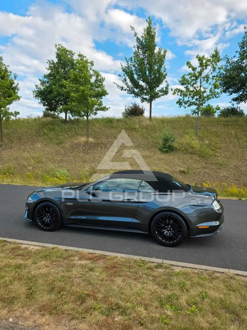 2020 Ford MUSTANG