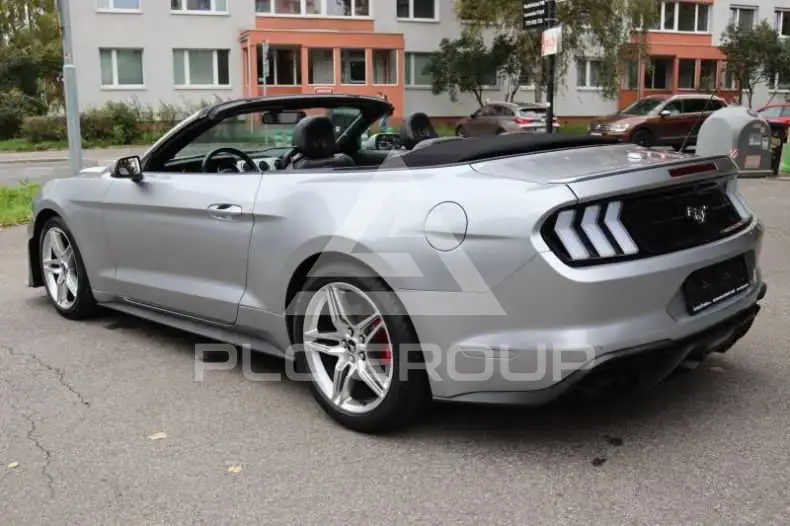 2020 Ford MUSTANG