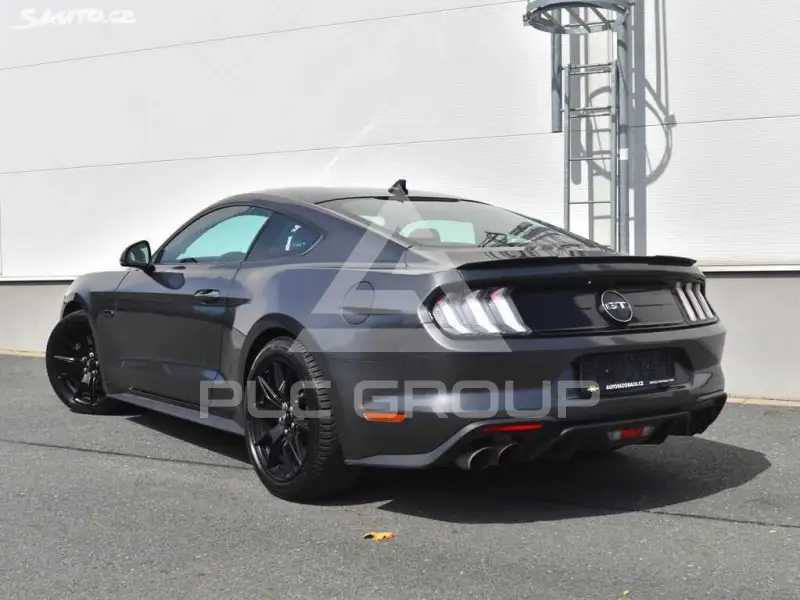 2020 Ford MUSTANG