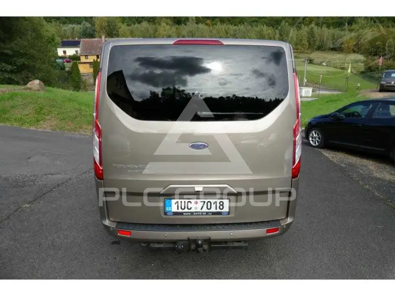2020 Ford Tourneo