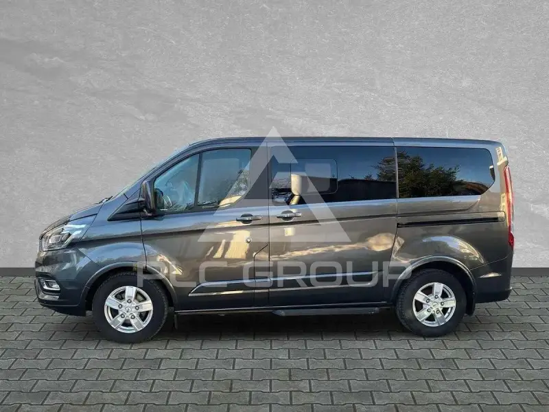 2020 Ford Tourneo