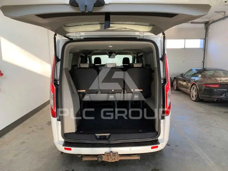 2020 Ford Tourneo