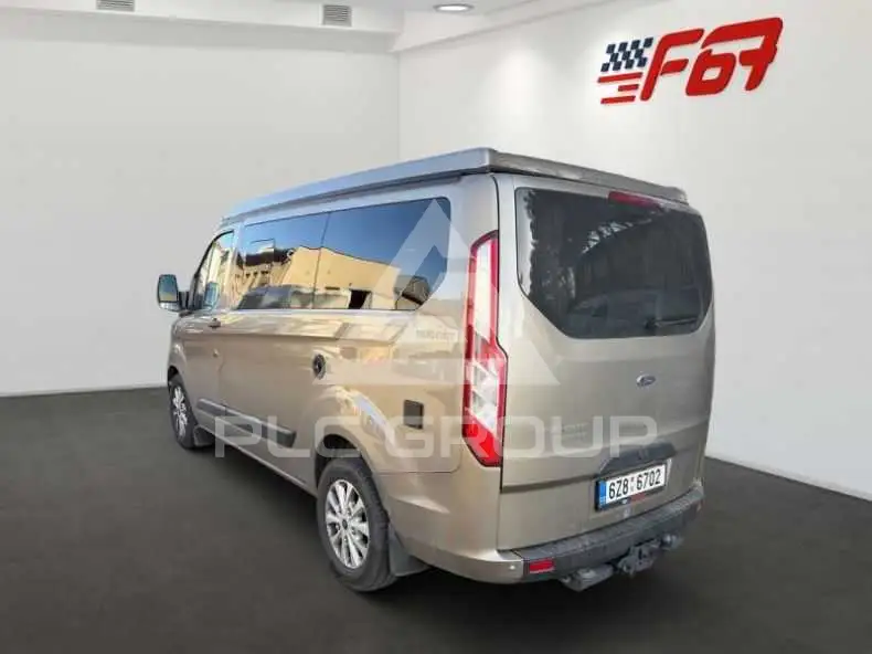 2020 Ford Tourneo