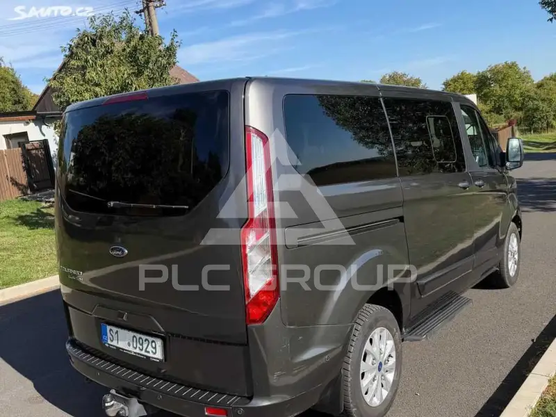 2020 Ford Tourneo