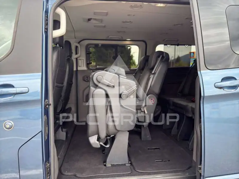 2020 Ford Tourneo