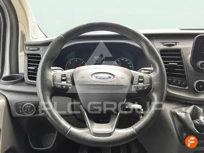 2020 Ford Tourneo
