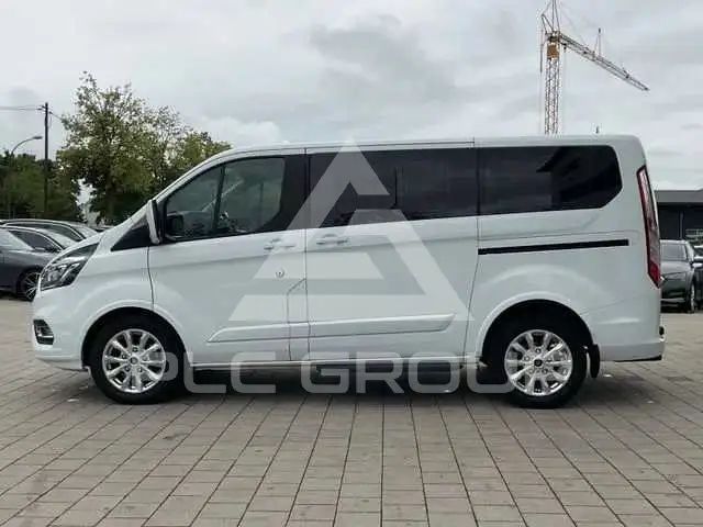 2020 Ford Tourneo