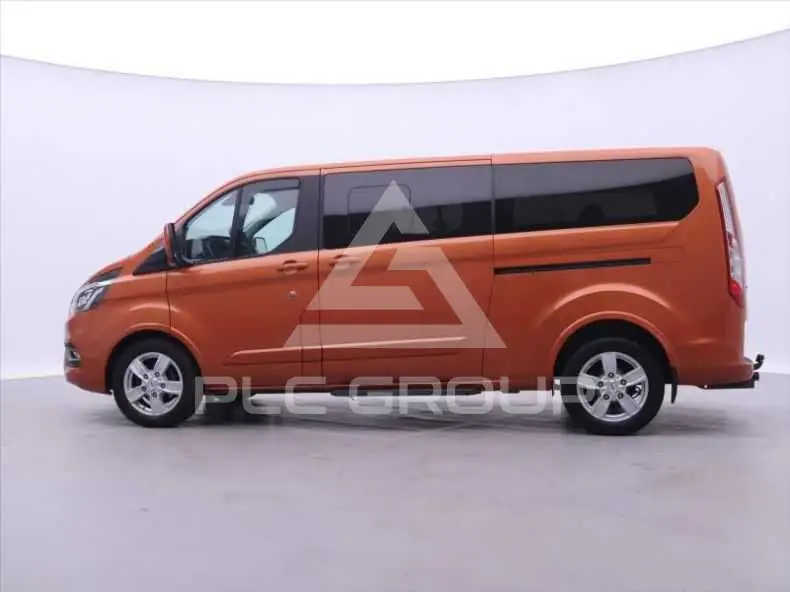 2020 Ford Tourneo