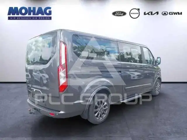 2020 Ford Tourneo