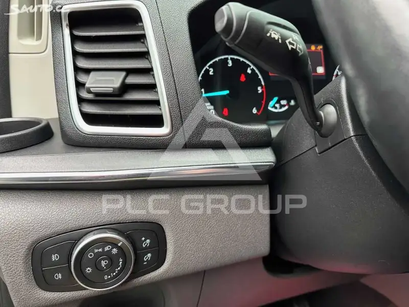 2020 Ford Tourneo