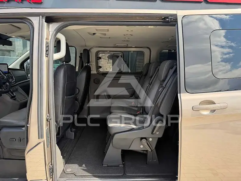 2020 Ford Tourneo