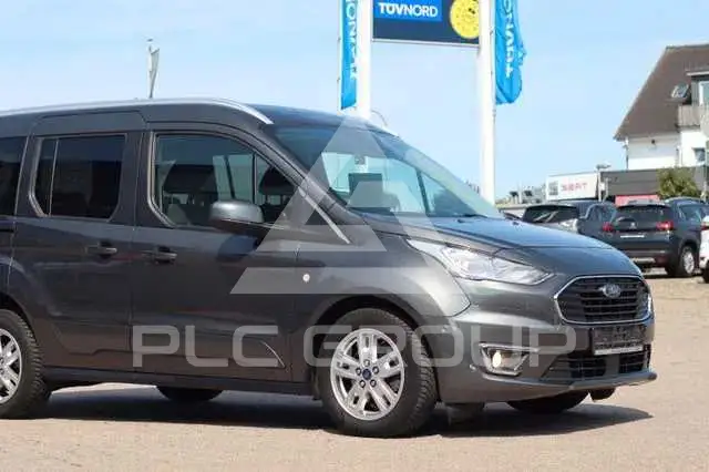 2020 Ford Tourneo