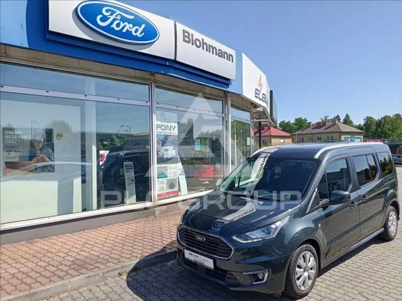 2020 Ford Tourneo
