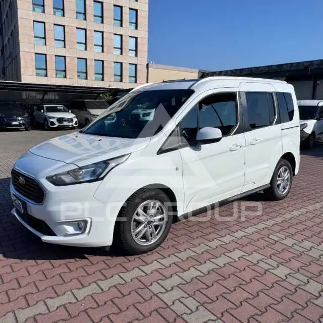 2020 Ford Tourneo