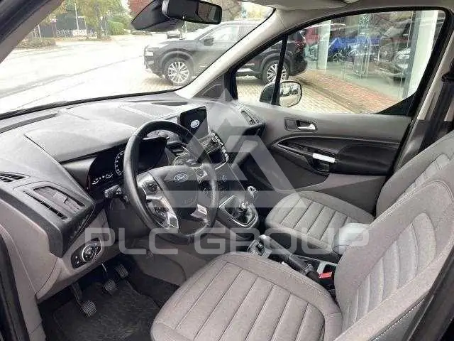2020 Ford Tourneo