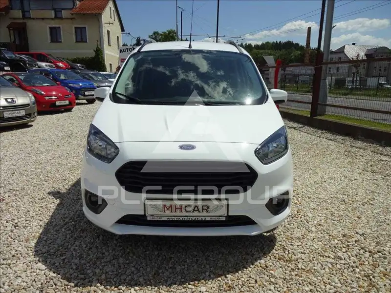 2020 Ford Tourneo